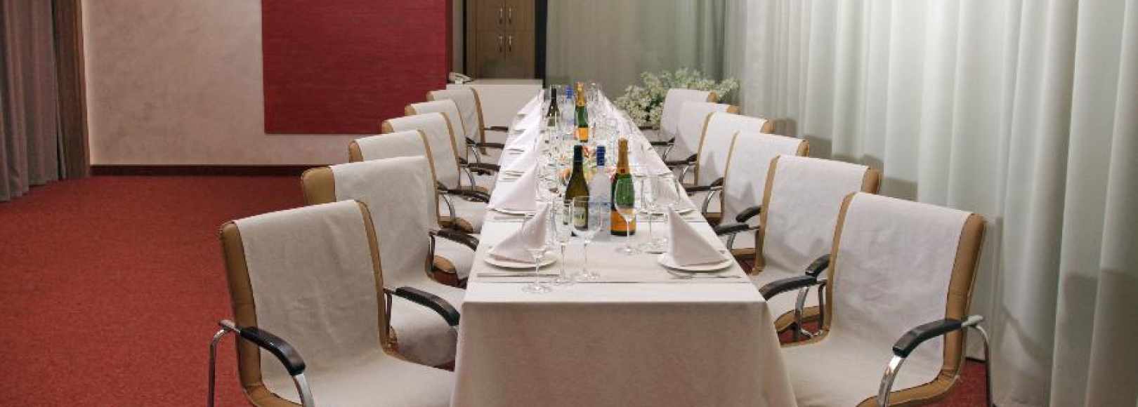 Фотография банкетного зала Альфа