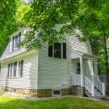 Фотография гостевого дома Quintessential VT Cottage in Manchester Village