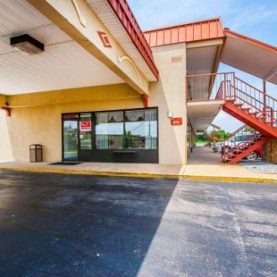 Фотография гостиницы Econo Lodge Dyersburg