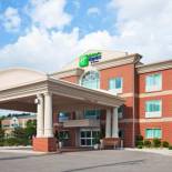 Фотография гостиницы Holiday Inn Express Hotel & Suites Cincinnati Southeast Newport, an IHG Hotel