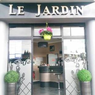 Фотографии гостиницы 
            Hotel Le Jardin