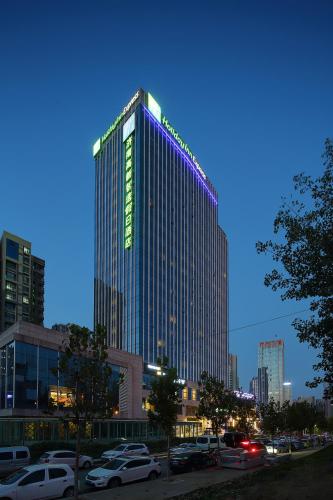 Фотография гостиницы Holiday Inn Express Jinan High-Tech Zone, an IHG Hotel