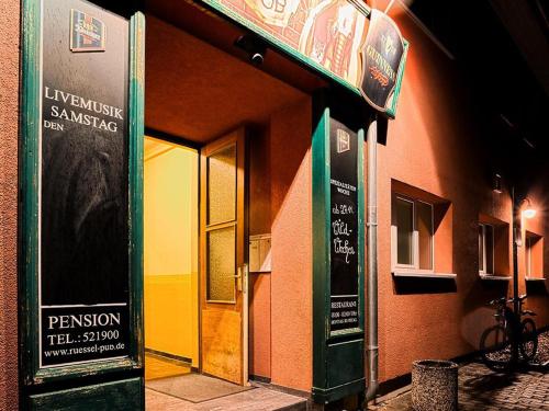 Фотография гостевого дома Pension Rüssel-Pub