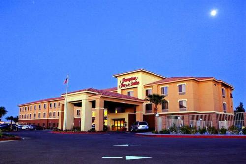 Фотография гостиницы Hampton Inn & Suites Palmdale