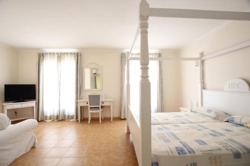 Фотография гостевого дома Hostal HPC Porto Colom