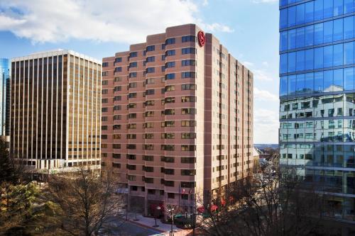 Фотография гостиницы Sheraton Suites Wilmington Downtown