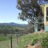 Фотография мини отеля Burnt Creek Cottages