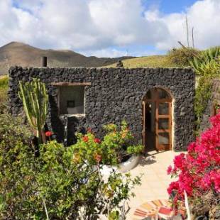 Фотографии гостевого дома 
            La Bodega - House on volcano with a piano