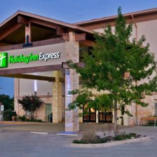 Фотографии гостиницы 
            Holiday Inn Express of Salado-Belton, an IHG Hotel