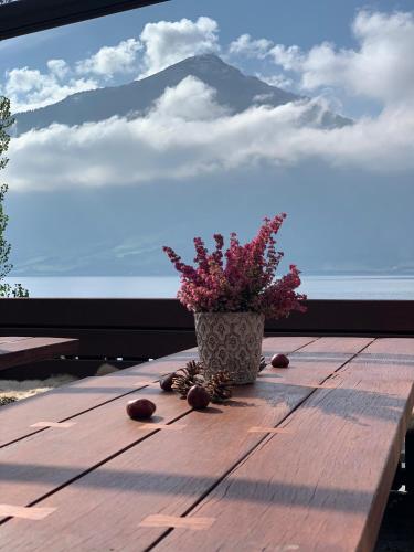 Фотография гостиницы Gasthaus Engel Walchwil