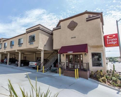 Фотография мотеля Econo Lodge Inn & Suites Fallbrook Downtown