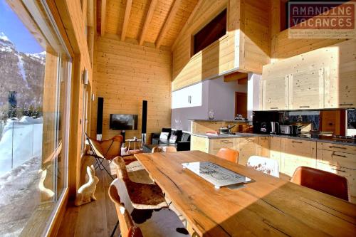 Фотография гостевого дома Chalet de charme l'O