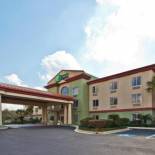 Фотография гостиницы Holiday Inn Express Hotel & Suites Live Oak, an IHG Hotel