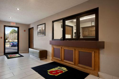 Фотография гостиницы Super 8 by Wyndham Richmond/Chamberlayne Rd