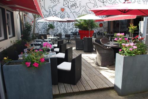 Фотография гостиницы Cit'Hotel Le Chêne Vert