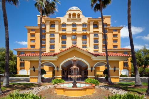 Фотография гостиницы Embassy Suites Milpitas - Silicon Valley