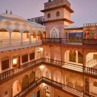 Фотографии гостиницы 
            Haveli Dharampura - UNESCO awarded Boutique Heritage Hotel