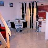 Фотография гостевого дома Apartments and rooms by the sea Tucepi, Makarska - 6058