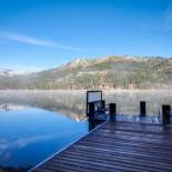 Фотография гостевого дома Donner Lakefront Retreat