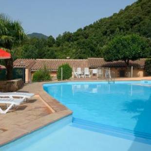 Фотографии гостевого дома 
            Alojamiento con jardín, barbacoa, piscina en pleno Montseny