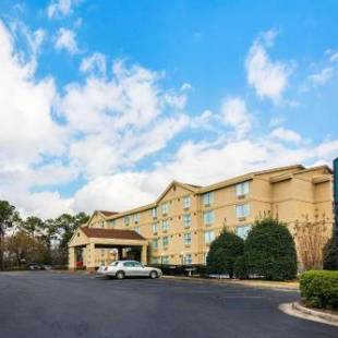 Фотографии гостиницы 
            Quality Suites Atlanta Airport East