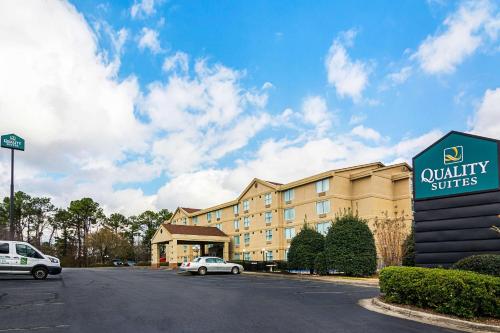 Фотография гостиницы Quality Suites Atlanta Airport East