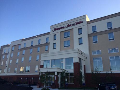 Фотография гостиницы Hampton Inn & Suites-Alliance, OH
