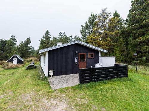 Фотографии гостевого дома 
            Holiday home Blåvand CLI