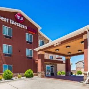 Фотографии гостиницы 
            Best Western Plus Carousel Inn & Suites Burlington