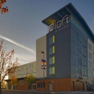 Фотографии гостиницы 
            Aloft Portland Airport Hotel at Cascade Station