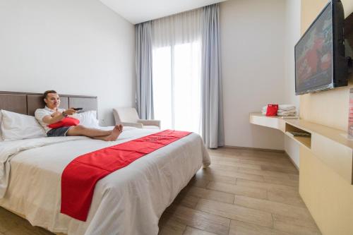 Фотография гостевого дома RedDoorz Syariah near Exit Toll Ciawi