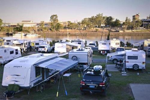 Фотографии кемпинга 
            AAOK Riverdale Caravan Park