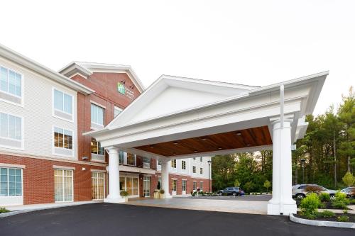Фотография гостиницы Holiday Inn Express & Suites - Sturbridge, an IHG Hotel