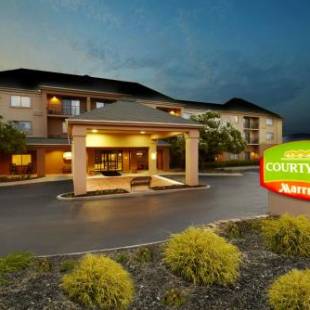 Фотографии гостиницы 
            Courtyard by Marriott State College