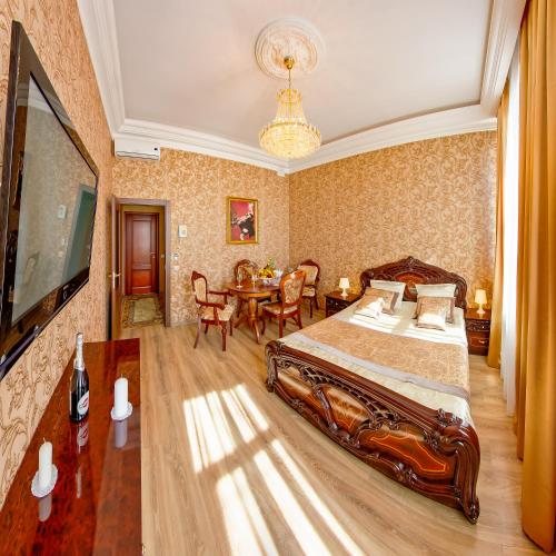 Фотографии гостиницы 
            Hotel Golden Palace