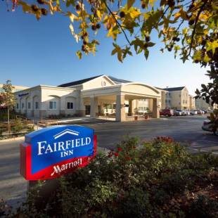 Фотографии гостиницы 
            Fairfield Inn Sacramento Cal Expo