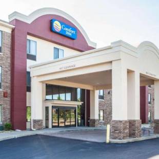 Фотографии гостиницы 
            Comfort Inn Lees Summit