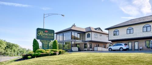 Фотографии гостиницы 
            Roosevelt Inn & Suites Saratoga Springs