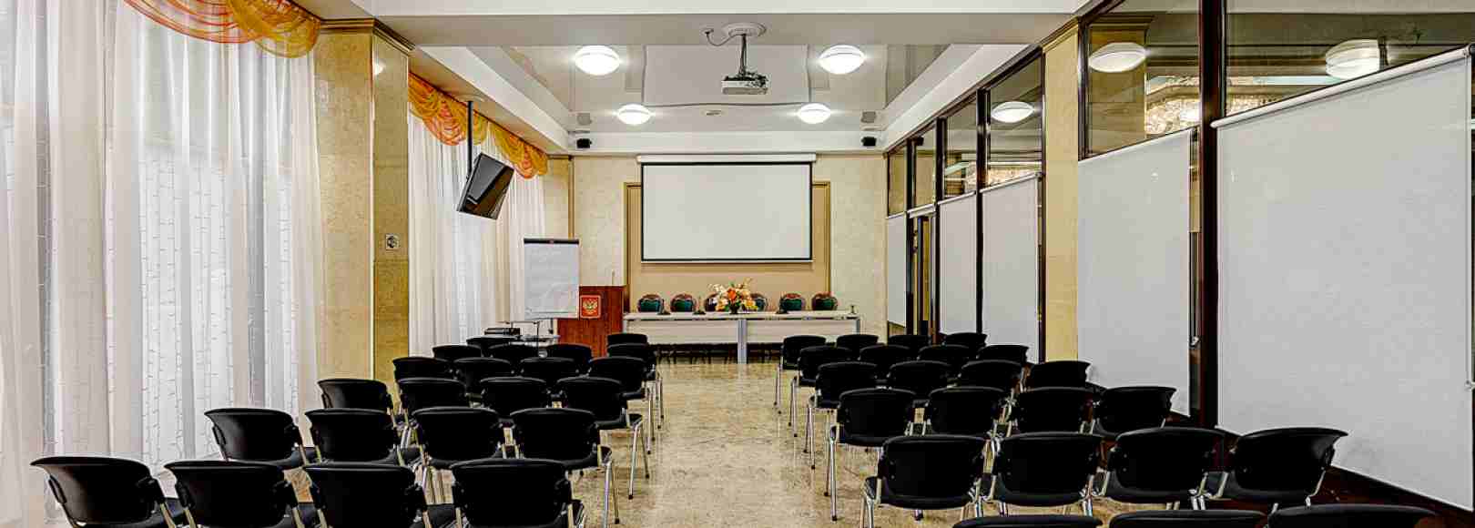 Фотография конференц-зала Тверь