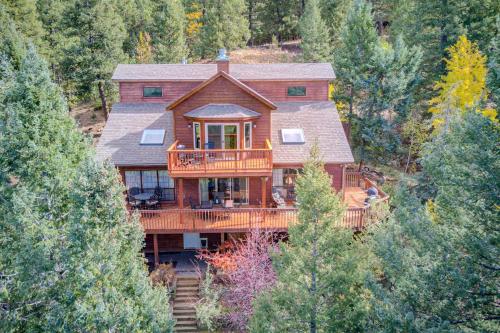 Фотографии гостевого дома 
            Expansive Mountain Retreat with Views of Pikes Peak!