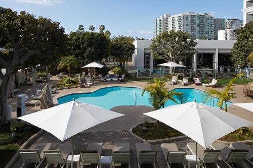 Фотография гостиницы Hotel MDR Marina del Rey- a DoubleTree by Hilton