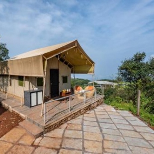 Фотография базы отдыха SaffronStays Falcon Tents, Lonavala