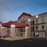 Фотография гостиницы Red Roof Inn PLUS+ Birmingham East – Irondale/Airport