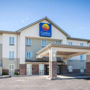 Фотографии гостиницы 
            Comfort Inn & Suites Harrisonville