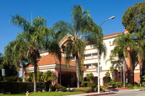 Фотография гостиницы Ramada by Wyndham South El Monte