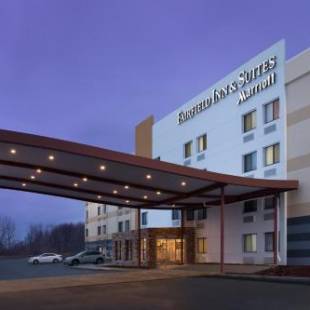 Фотографии гостиницы 
            Fairfield Inn & Suites by Marriott Albany East Greenbush