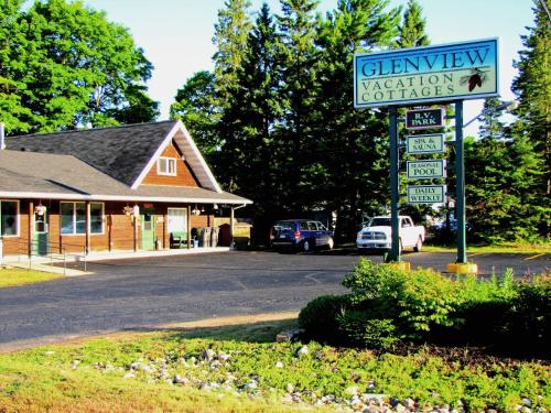 Фотография базы отдыха Glenview Cottages