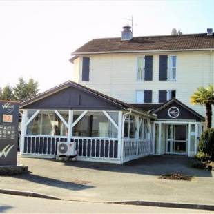 Фотографии гостиницы 
            Hotel Wood Inn Bordeaux Aéroport