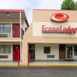 Фотография гостиницы Econo Lodge North Charlottesville