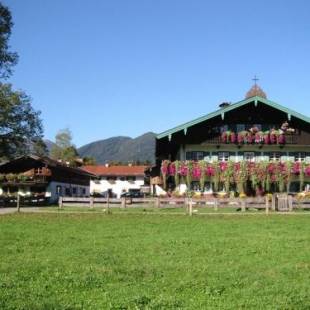 Фотографии гостевого дома
Familien-Bauernhof-Berghammer